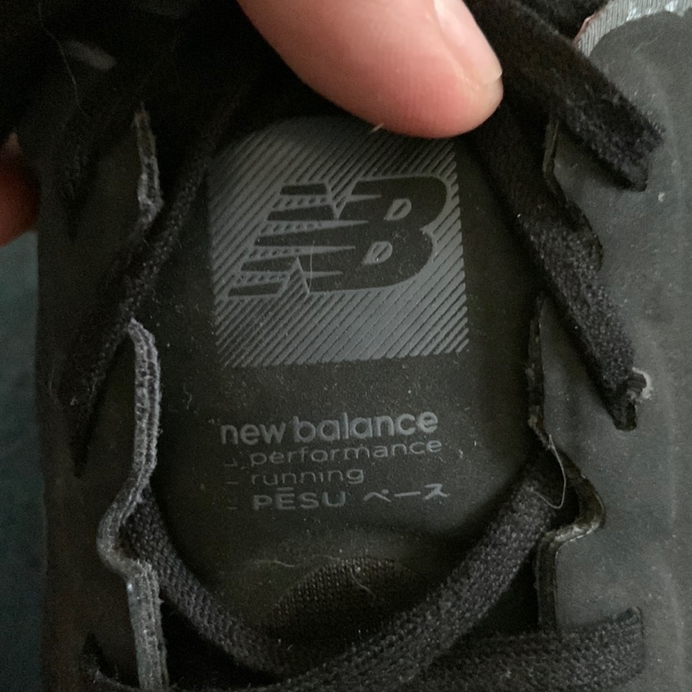 Mens Size 10 New Balance Performance Running Shoes